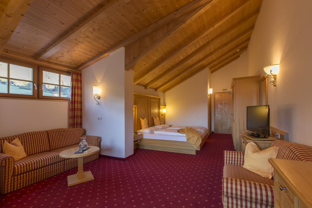 Berghotel Johanneshof Anterselva di Mezzo Exterior foto
